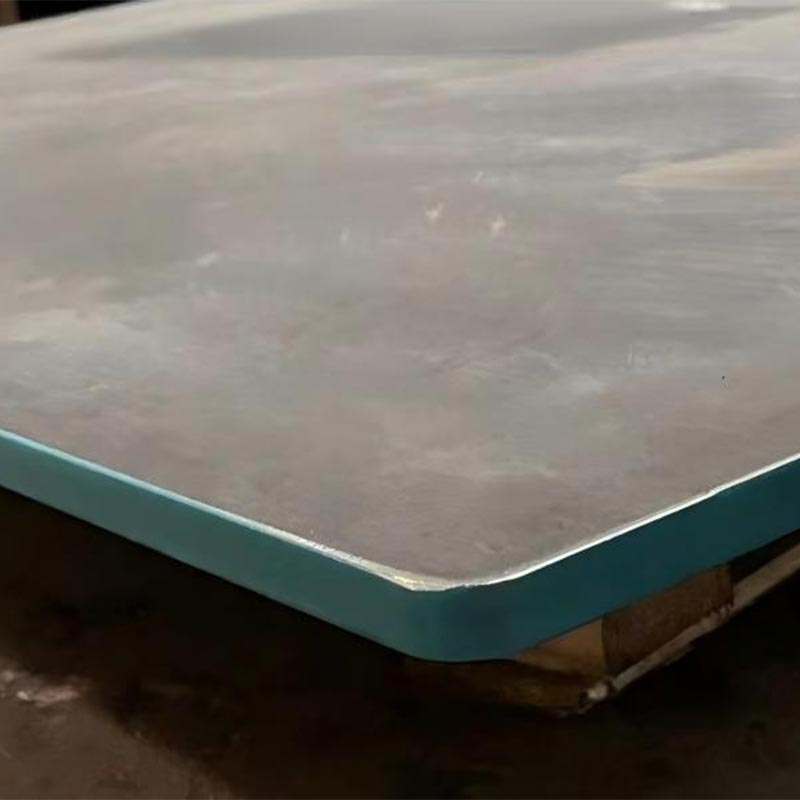 Палета од челичних блокова цигле